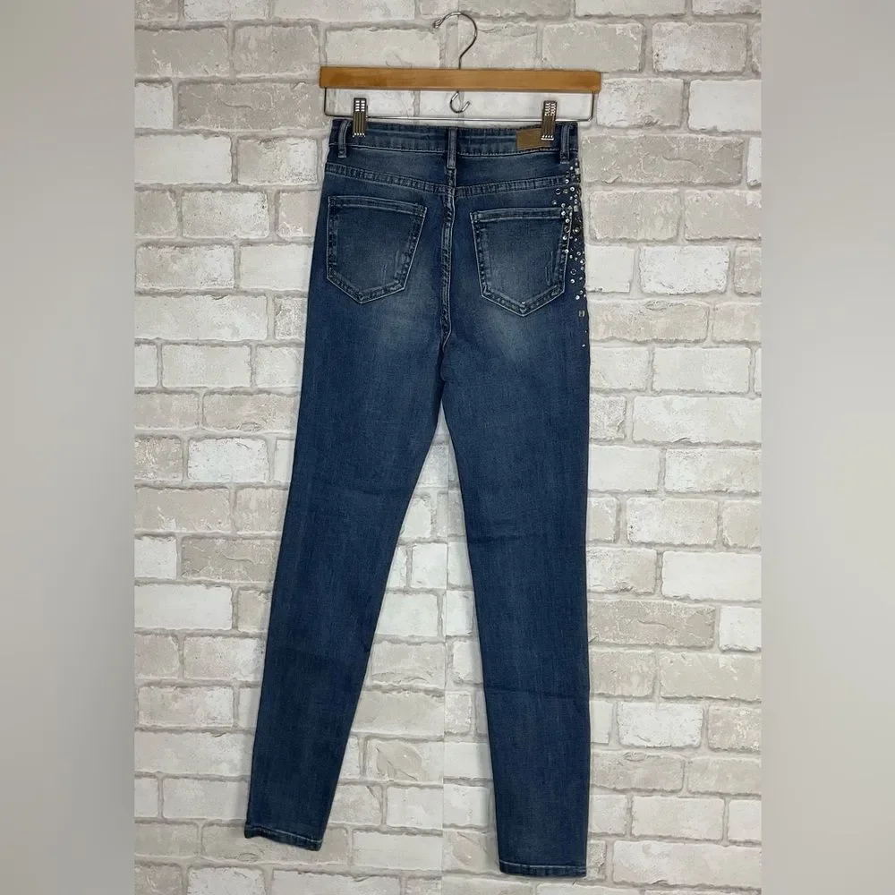 NWT Denim Couture Red Embellished Blue Skinny Jeans Size 5